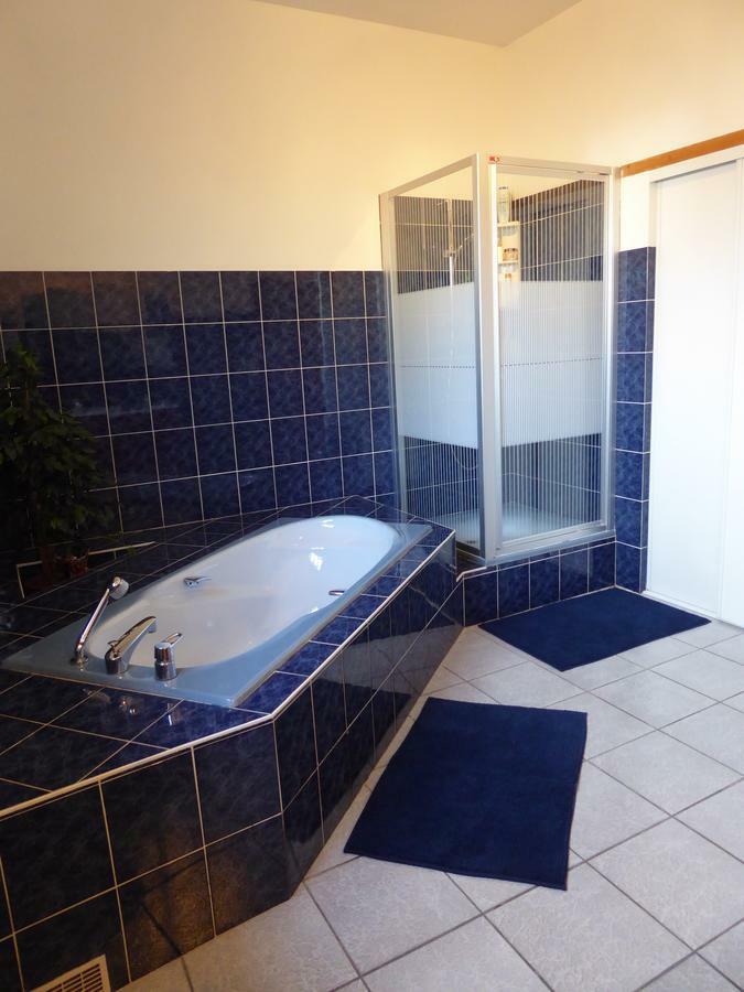 Sainte-Eulalie-en-Born La Mimona B&B 외부 사진
